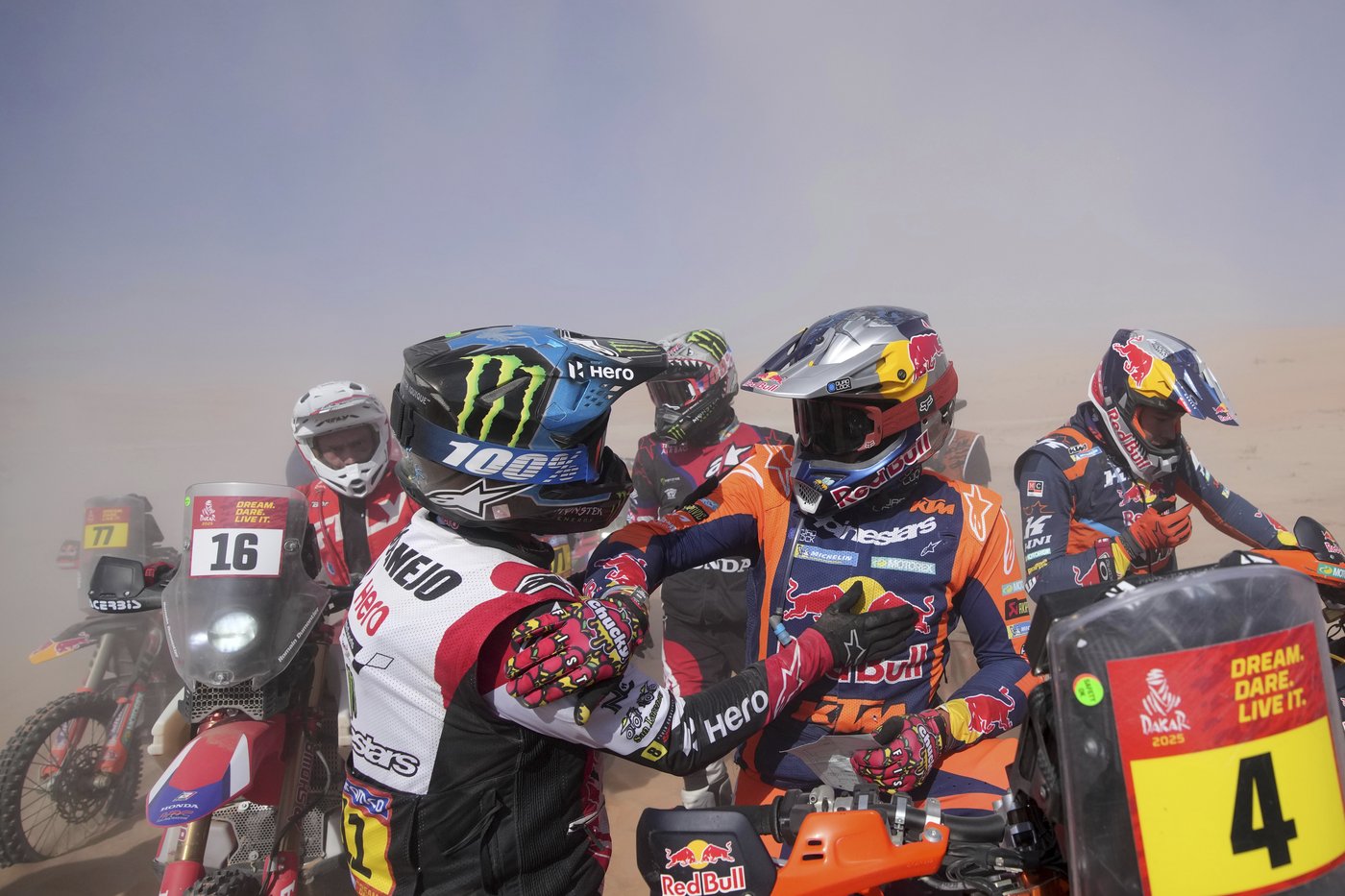 PHOTO COLLECTION: Saudi Arabia Dakar Rally | iNFOnews.ca