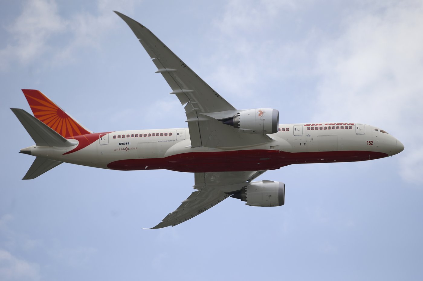 Air India flight returns to Hong Kong due to a midair technical issue | iNFOnews.ca