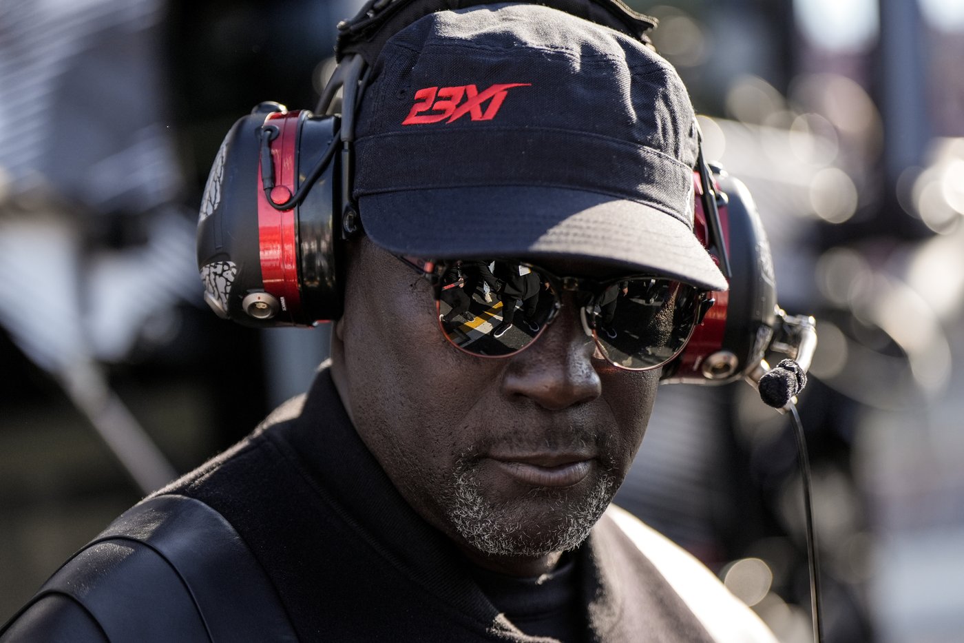 Michael Jordan's 23XI and a 2nd team sue NASCAR over revenue sharing model | iNFOnews.ca