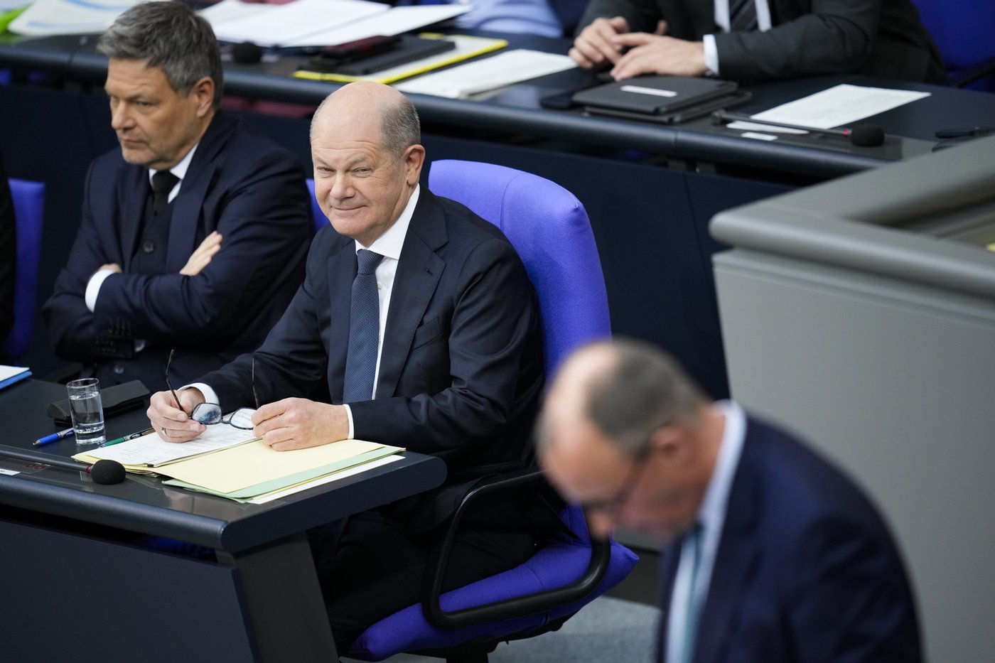 Scholz clashes with Merz over German economy and migration at last parliament meeting before poll | iNFOnews.ca Scholz clashes with Merz over German economy and migration at last parliament meeting before poll | iNFOnews.ca