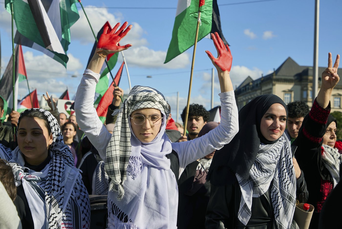 Thousands join pro-Palestinian rallies around the globe as Oct. 7 anniversary nears | iNFOnews.ca Thousands join pro-Palestinian rallies around the globe as Oct. 7 anniversary nears | iNFOnews.ca