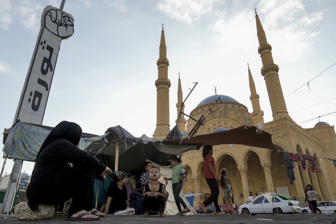 The UN says over 400,000 children in Lebanon have been displaced in 3 weeks by war | iNFOnews.ca The UN says over 400,000 children in Lebanon have been displaced in 3 weeks by war | iNFOnews.ca