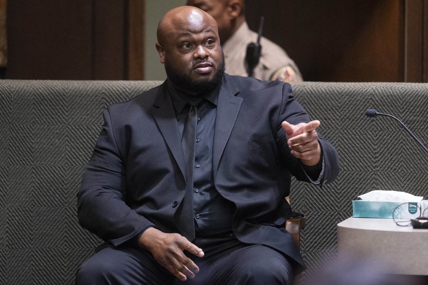 Ex-officer says he regrets his failure to stop the fatal beating of Tyre Nichols | iNFOnews.ca