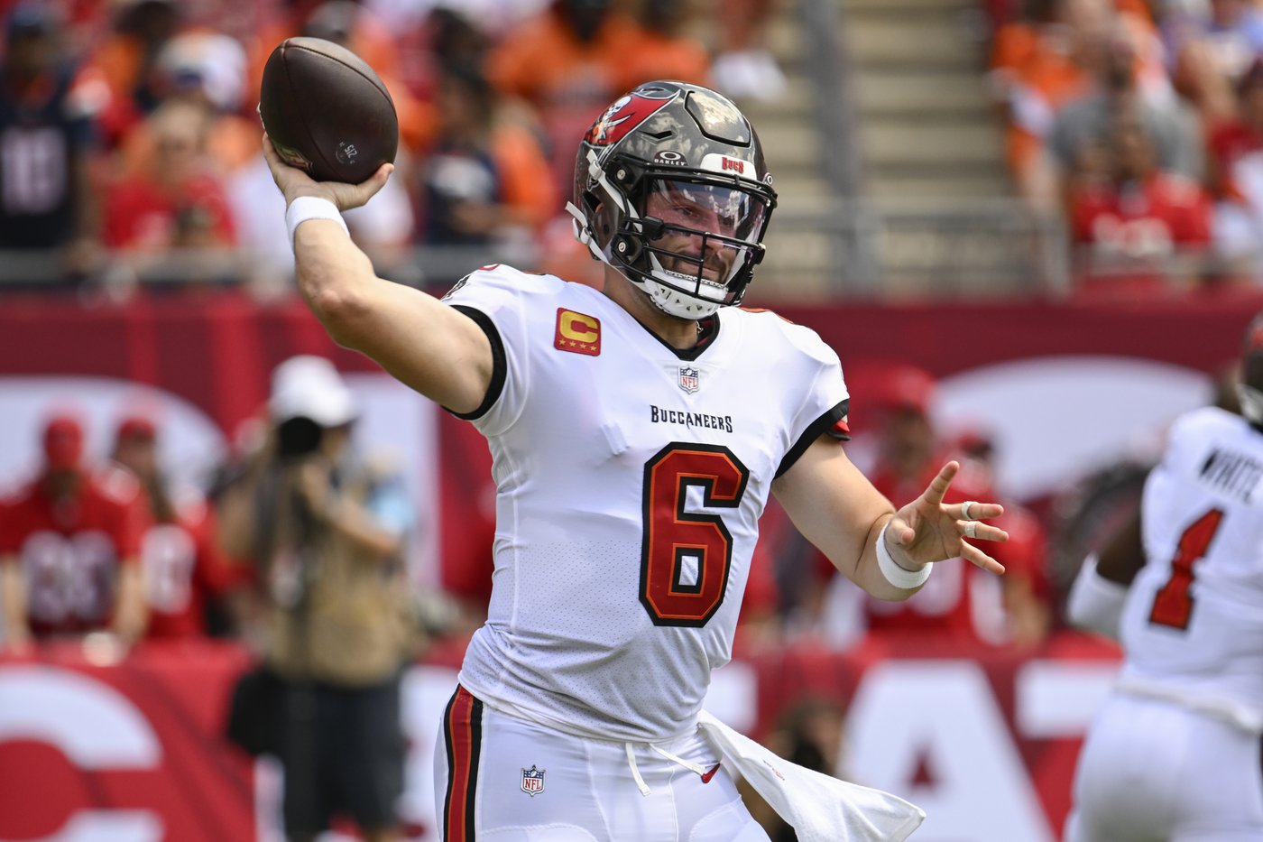 Nix runs for a TD and Lutz kicks 4 FGs to lead Broncos to 26-7 victory over listless Buccaneers | iNFOnews.ca Nix runs for a TD and Lutz kicks 4 FGs to lead Broncos to 26-7 victory over listless Buccaneers | iNFOnews.ca