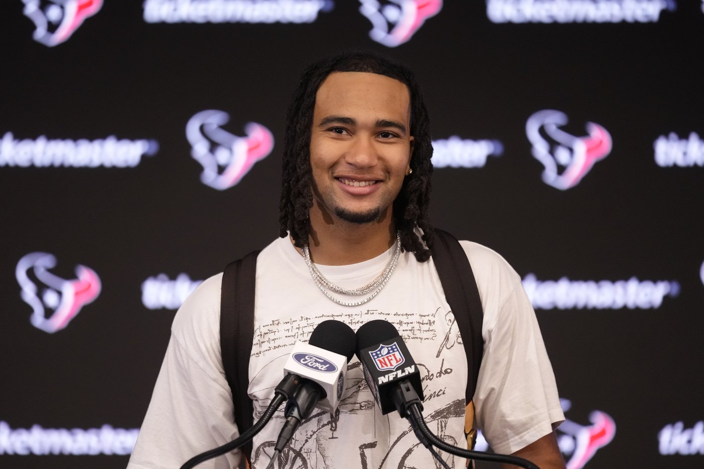 Stefon Diggs to face former team when Houston Texans host Josh Allen and Buffalo Bills | iNFOnews.ca