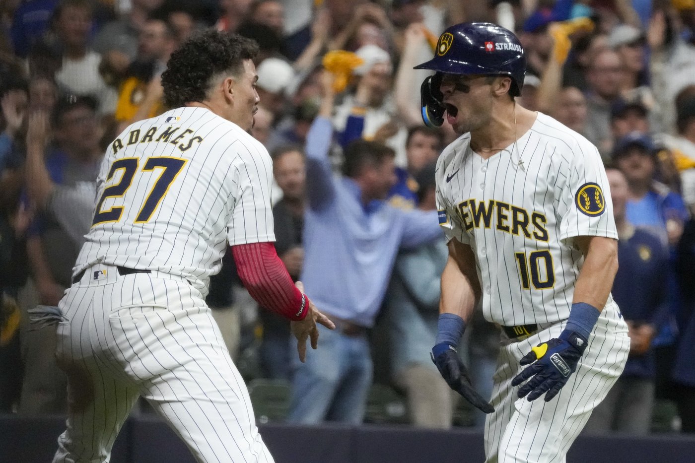 Ninth-inning collapse makes Brewers' latest playoff exit particularly painful | iNFOnews.ca