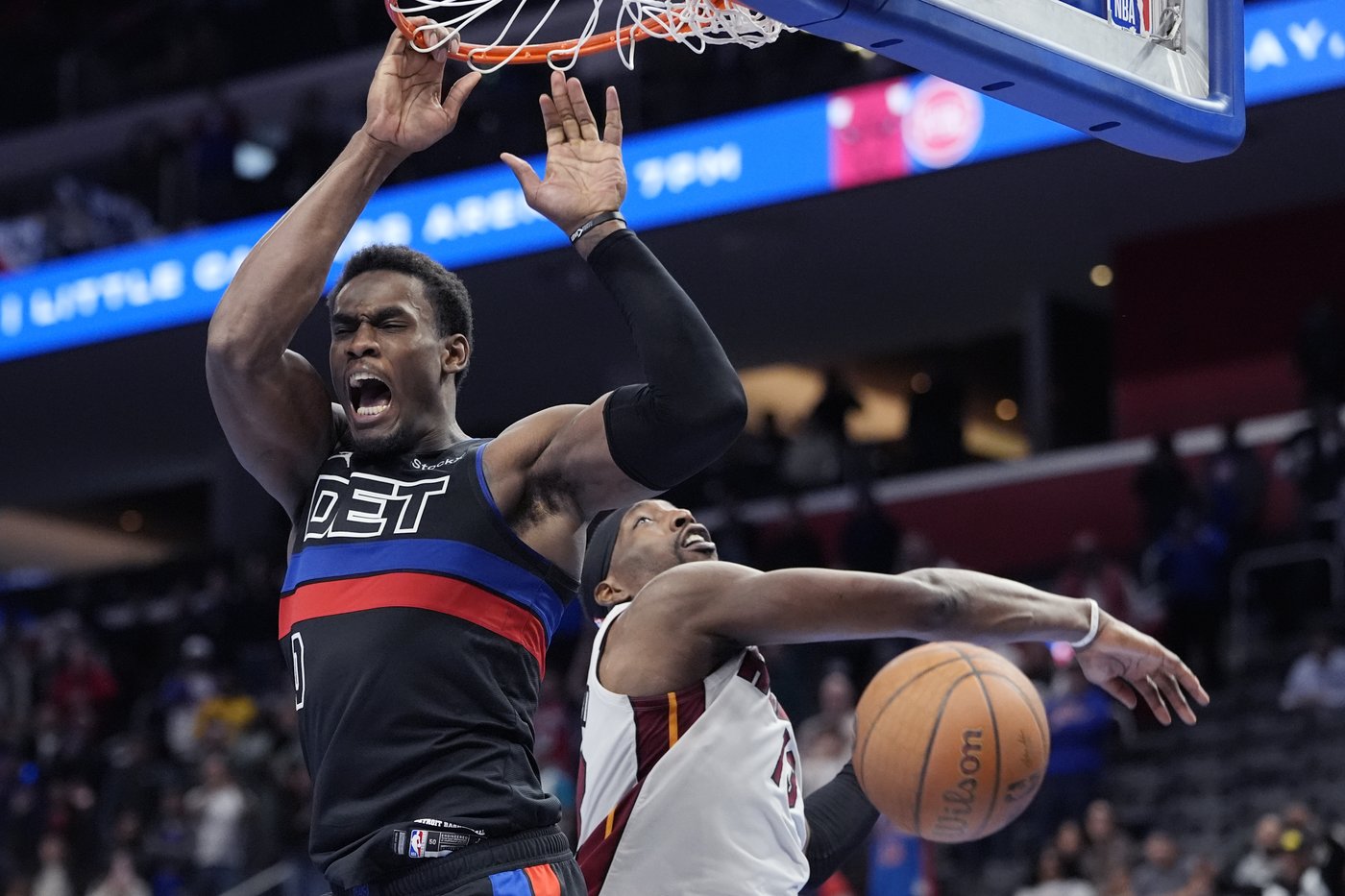 Pistons win first NBA Cup game after Heat call phantom timeout in overtime | iNFOnews.ca Pistons win first NBA Cup game after Heat call phantom timeout in overtime | iNFOnews.ca