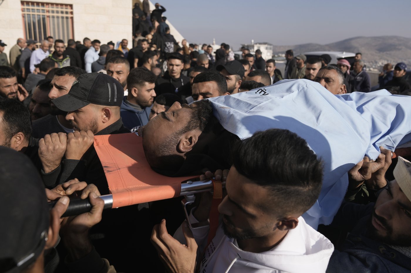 Hamas and Fatah are near an agreement on who will oversee postwar Gaza | iNFOnews.ca