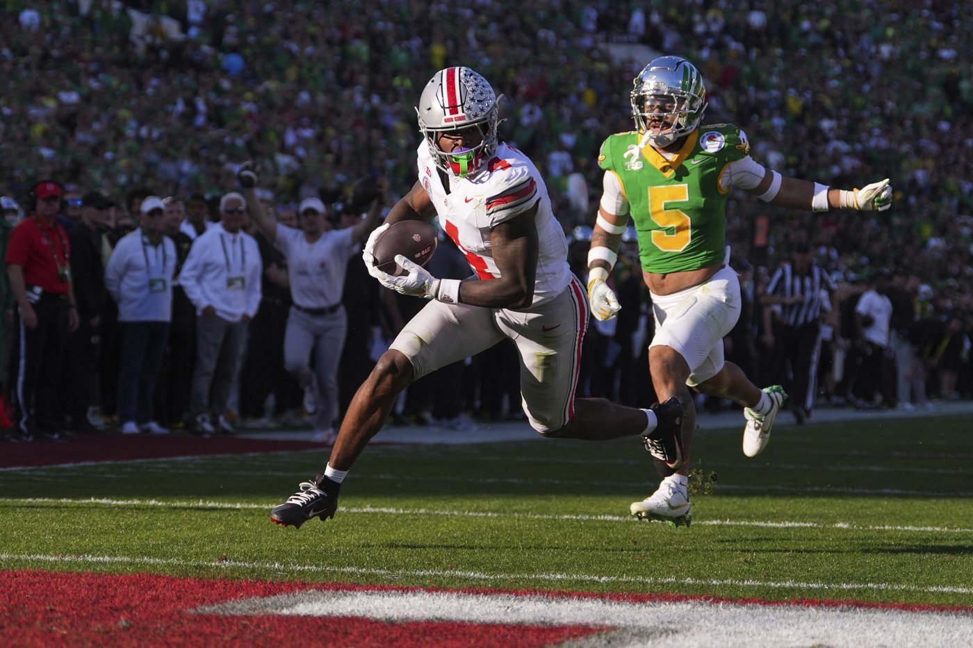 Former champs Texas and Ohio State seek another title shot when they play in CFP semi at Cotton Bowl | iNFOnews.ca Former champs Texas and Ohio State seek another title shot when they play in CFP semi at Cotton Bowl | iNFOnews.ca