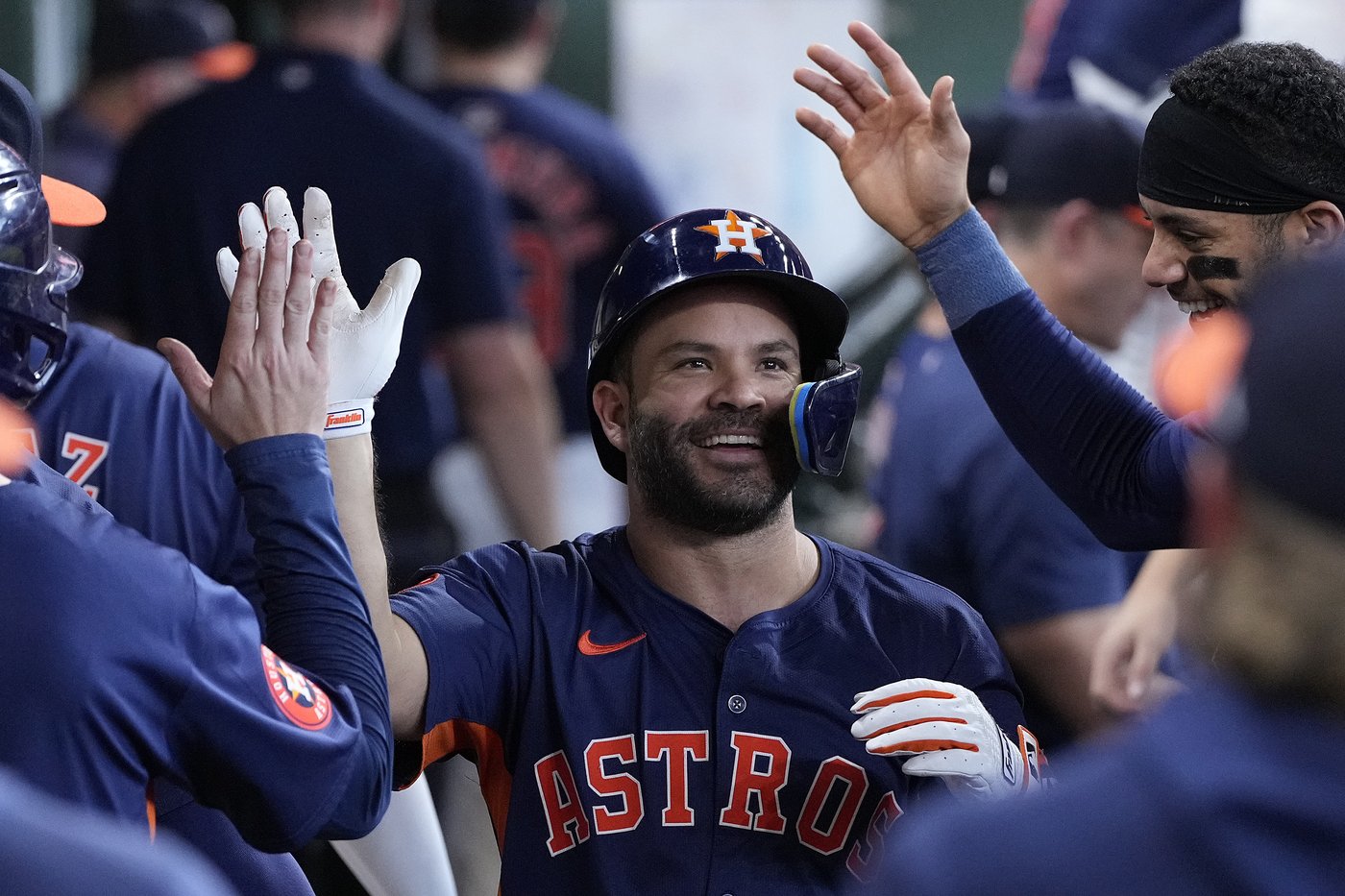 Zach Neto has 2 homers, 6 RBIs to lead Angels to 9-8 win over Astros | iNFOnews.ca Zach Neto has 2 homers, 6 RBIs to lead Angels to 9-8 win over Astros | iNFOnews.ca