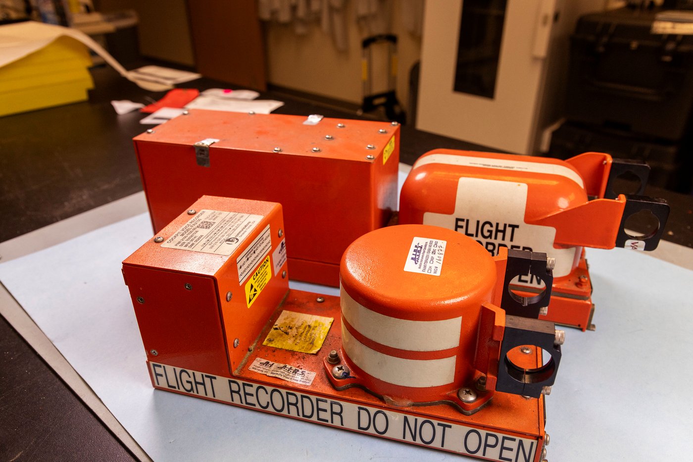 A pilot of the Amazon cargo plane that careened off Miami runway warned it was coming in too fast | iNwheels A pilot of the Amazon cargo plane that careened off Miami runway warned it was coming in too fast | iNwheels