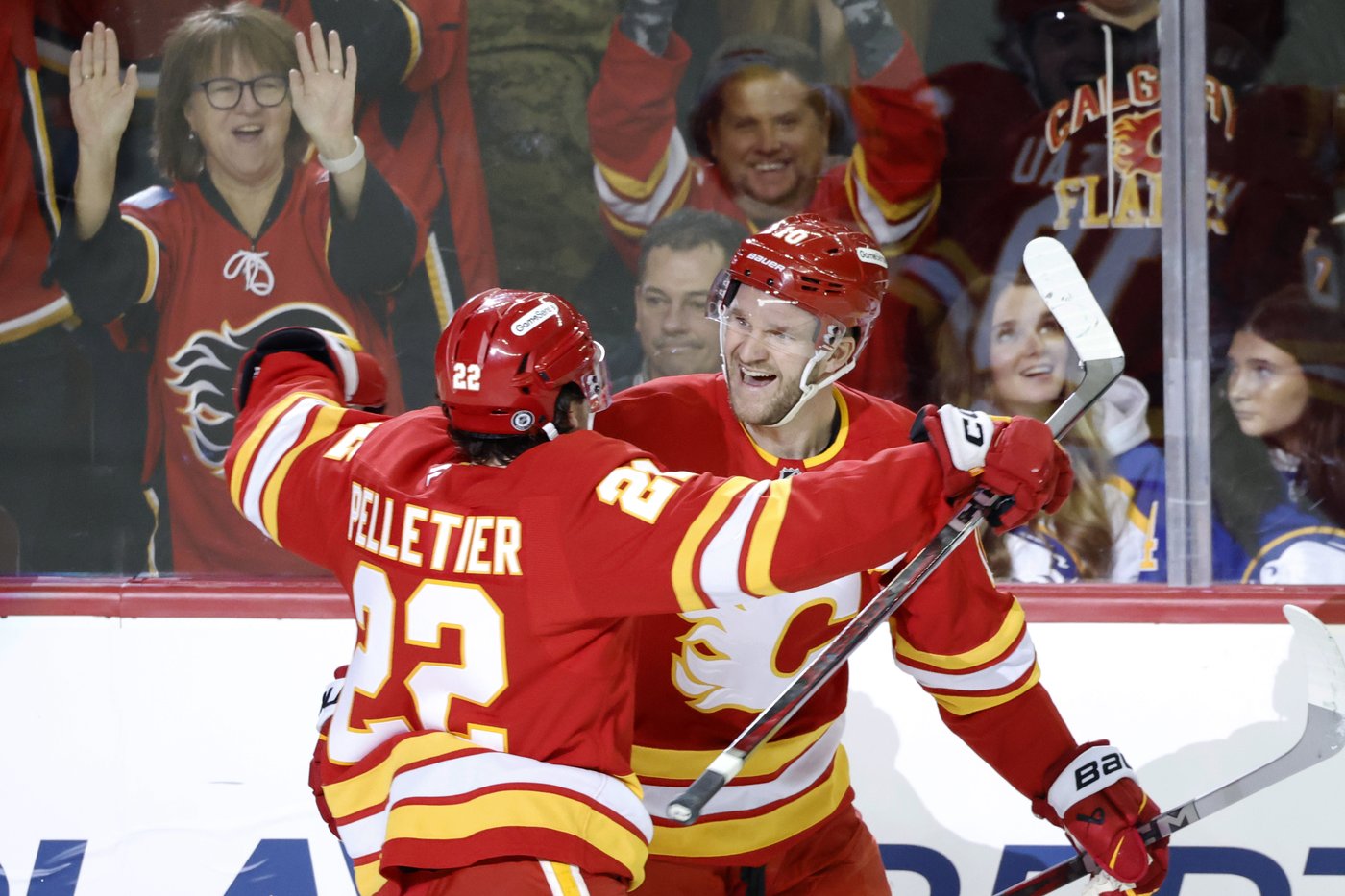 Pelletier takes advantage of first-line opportunity with Calgary Flames | iNFOnews.ca