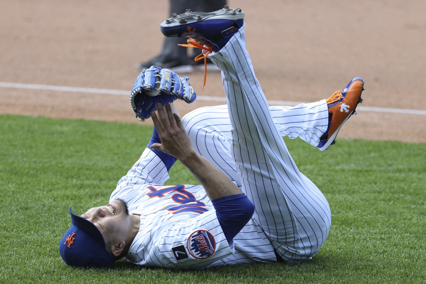 Mets' Kodai Senga placed on 15-day injured list with low-grade hamstring strain | iNFOnews.ca