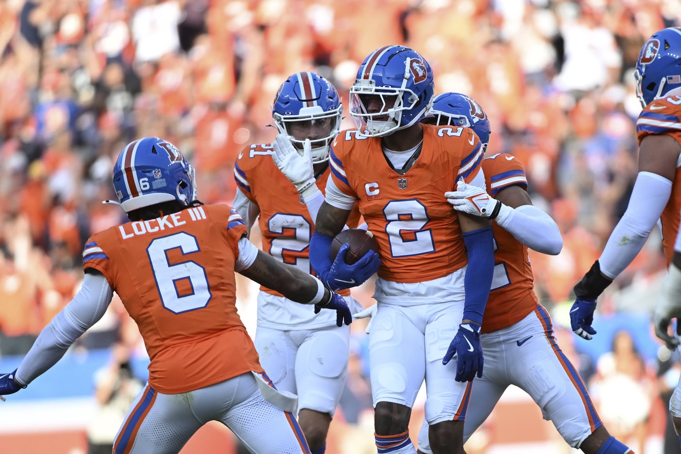 Surtain's two interceptions power Broncos past Raiders 34-18, snapping 8-game skid against Las Vegas | iNFOnews.ca