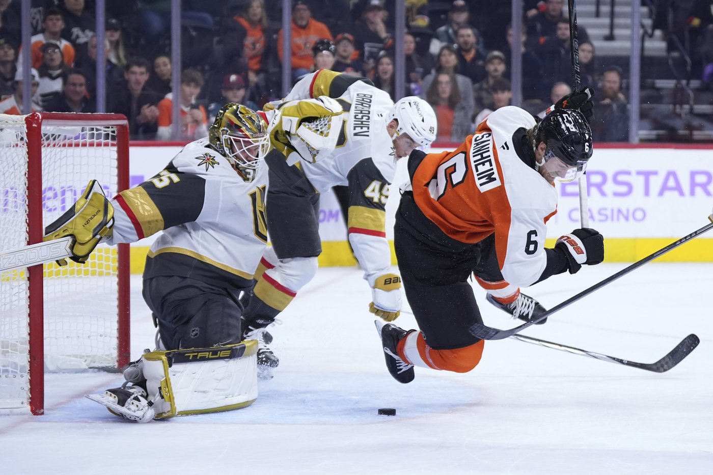 Eichel scores shootout winner as Golden Knights top Flyers 5-4 | iNFOnews.ca Eichel scores shootout winner as Golden Knights top Flyers 5-4 | iNFOnews.ca