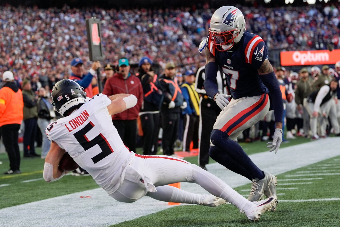 Colts hope to rebound from 2nd loss while the Falcons try to regroup from 3-game skid in Berlin | iNFOnews.ca Colts hope to rebound from 2nd loss while the Falcons try to regroup from 3-game skid in Berlin | iNFOnews.ca