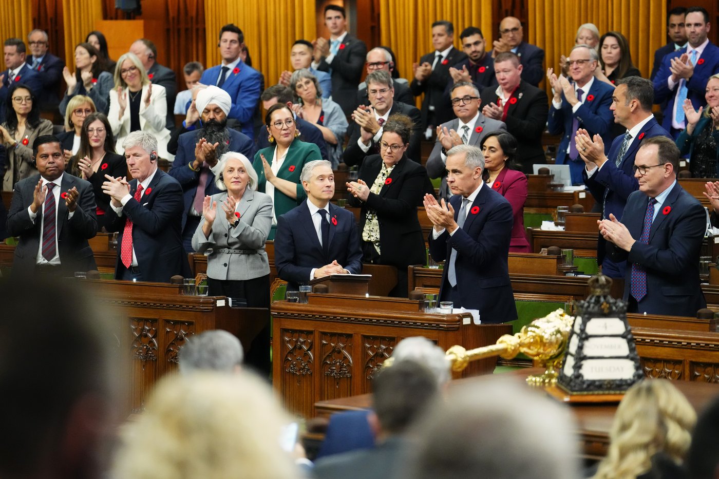 Liberals clear first confidence vote on federal budget | iNFOnews.ca