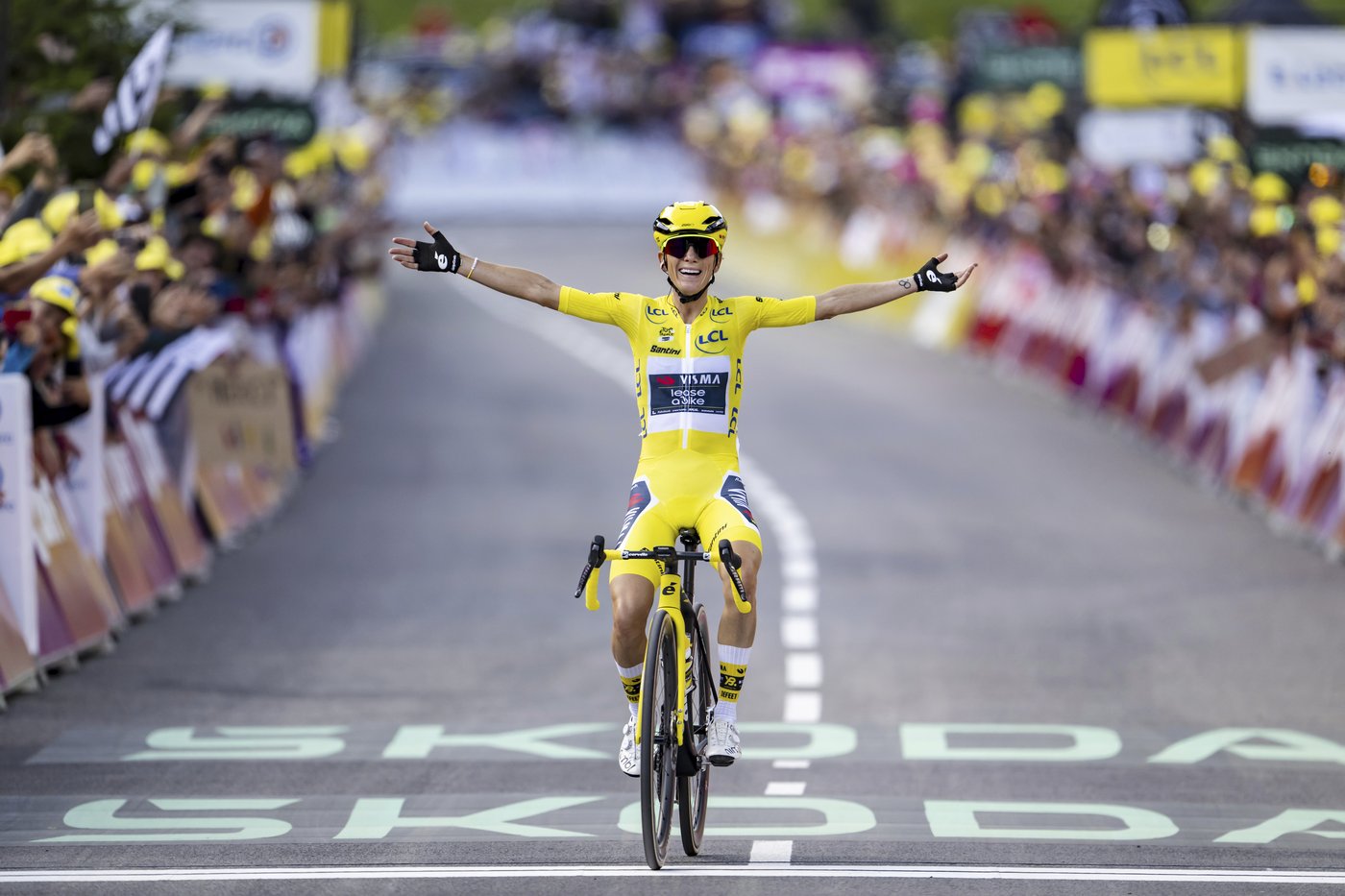 French rider Pauline Ferrand-Prévôt wins women's Tour de France at her first attempt | iNFOnews.ca French rider Pauline Ferrand-Prévôt wins women's Tour de France at her first attempt | iNFOnews.ca