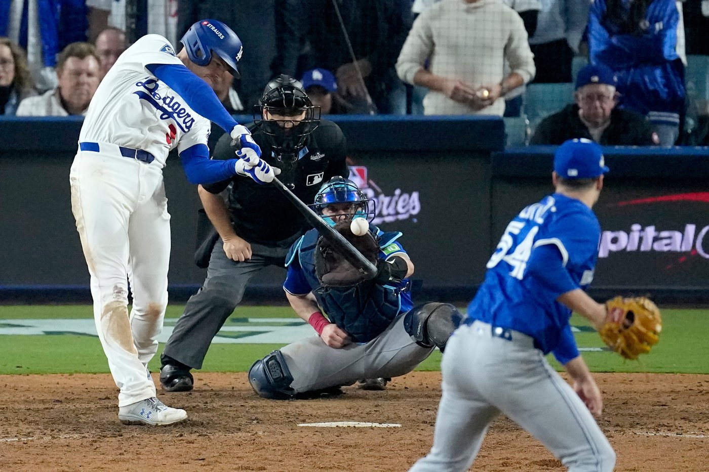 Blue Jays, Dodgers' Game 3 World Series classic by the numbers | iNFOnews.ca