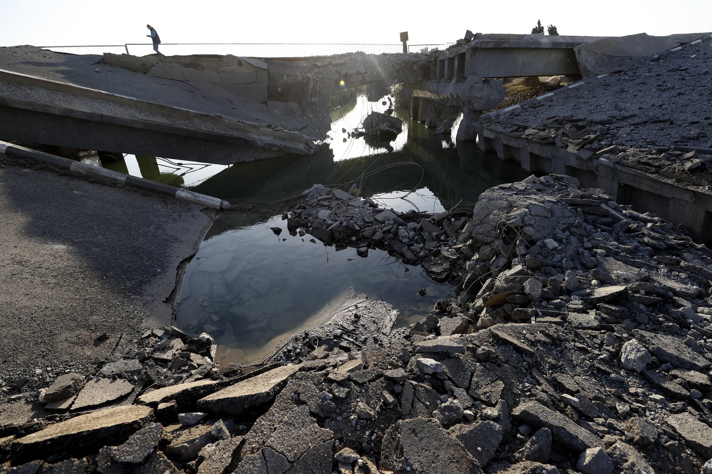 Destruction of Lebanon-Syria border crossings in Israeli airstrikes creates difficulties | iNFOnews.ca Destruction of Lebanon-Syria border crossings in Israeli airstrikes creates difficulties | iNFOnews.ca