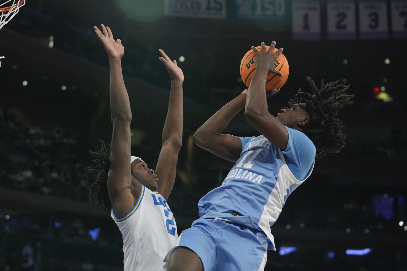 RJ Davis rallies North Carolina past No. 18 UCLA 76-74 in CBS Sports Classic | iNFOnews.ca