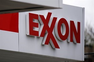 Exxon 2Q profits surges on asset sale, oil prices, but production slips | iNFOnews.ca CP29330336