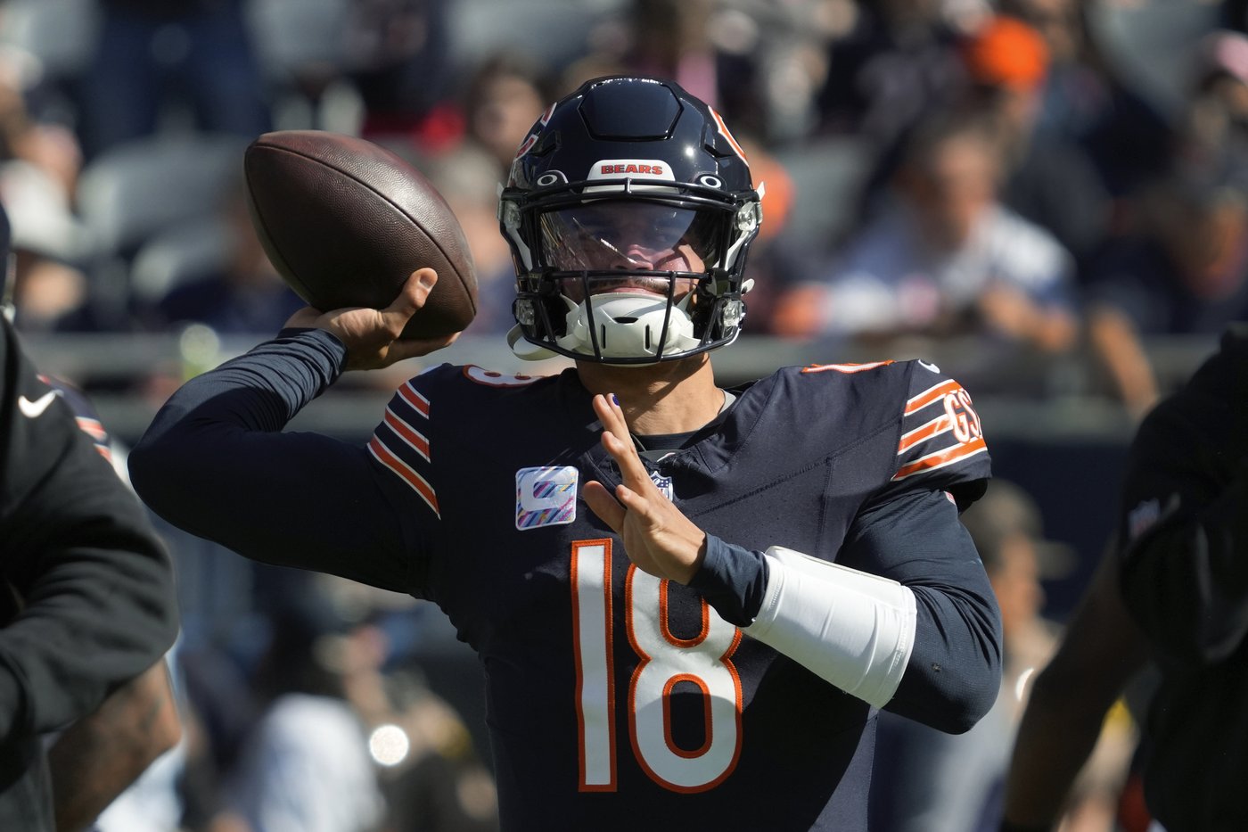 Bears appreciate 'bossy' QB Caleb Williams and get acclimated to London | iNFOnews.ca Bears appreciate 'bossy' QB Caleb Williams and get acclimated to London | iNFOnews.ca
