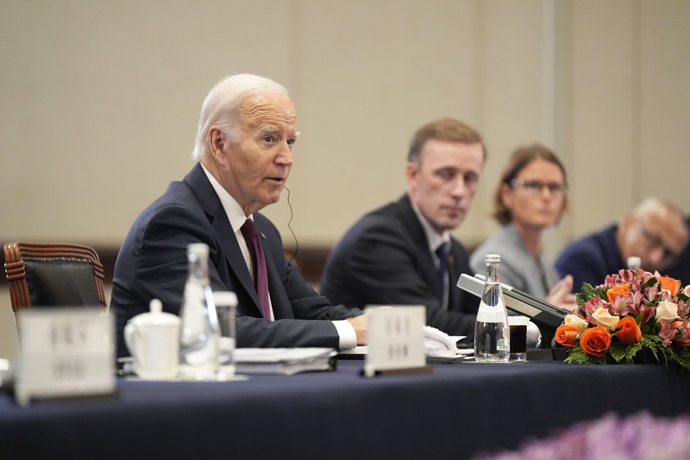 In a meeting with Biden, China's Xi cautions US to 'make the wise choice' to keep relations stable | iNFOnews.ca
