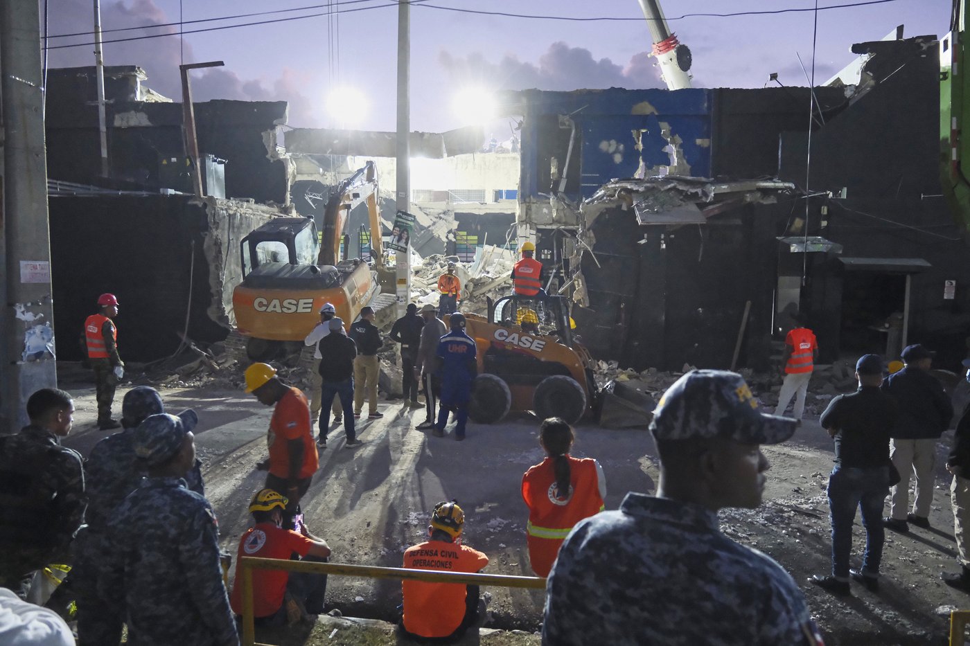 Officials scramble to identify victims of Dominican club roof collapse that killed at least 184 | iNFOnews.ca Officials scramble to identify victims of Dominican club roof collapse that killed at least 184 | iNFOnews.ca