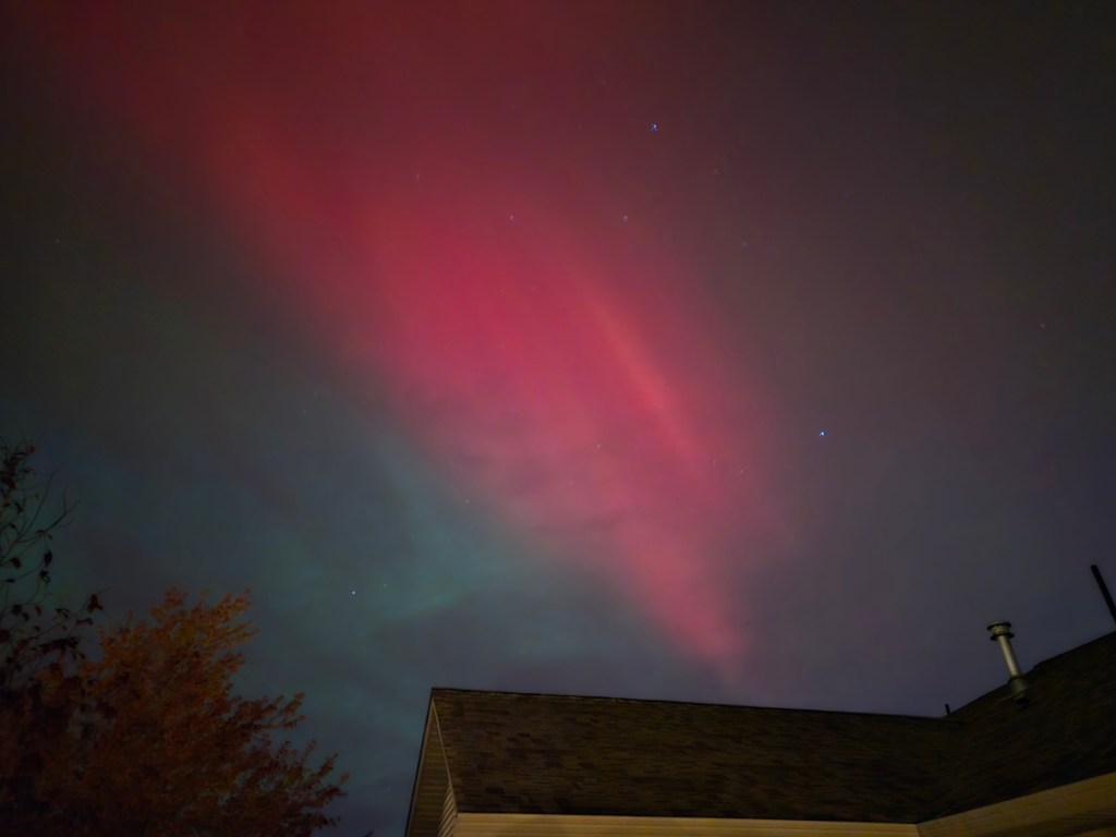 iN PHOTOS: Incredible northern lights display over Okanagan, Kamloops | iNFOnews.ca iN PHOTOS: Incredible northern lights display over Okanagan, Kamloops | iNFOnews.ca