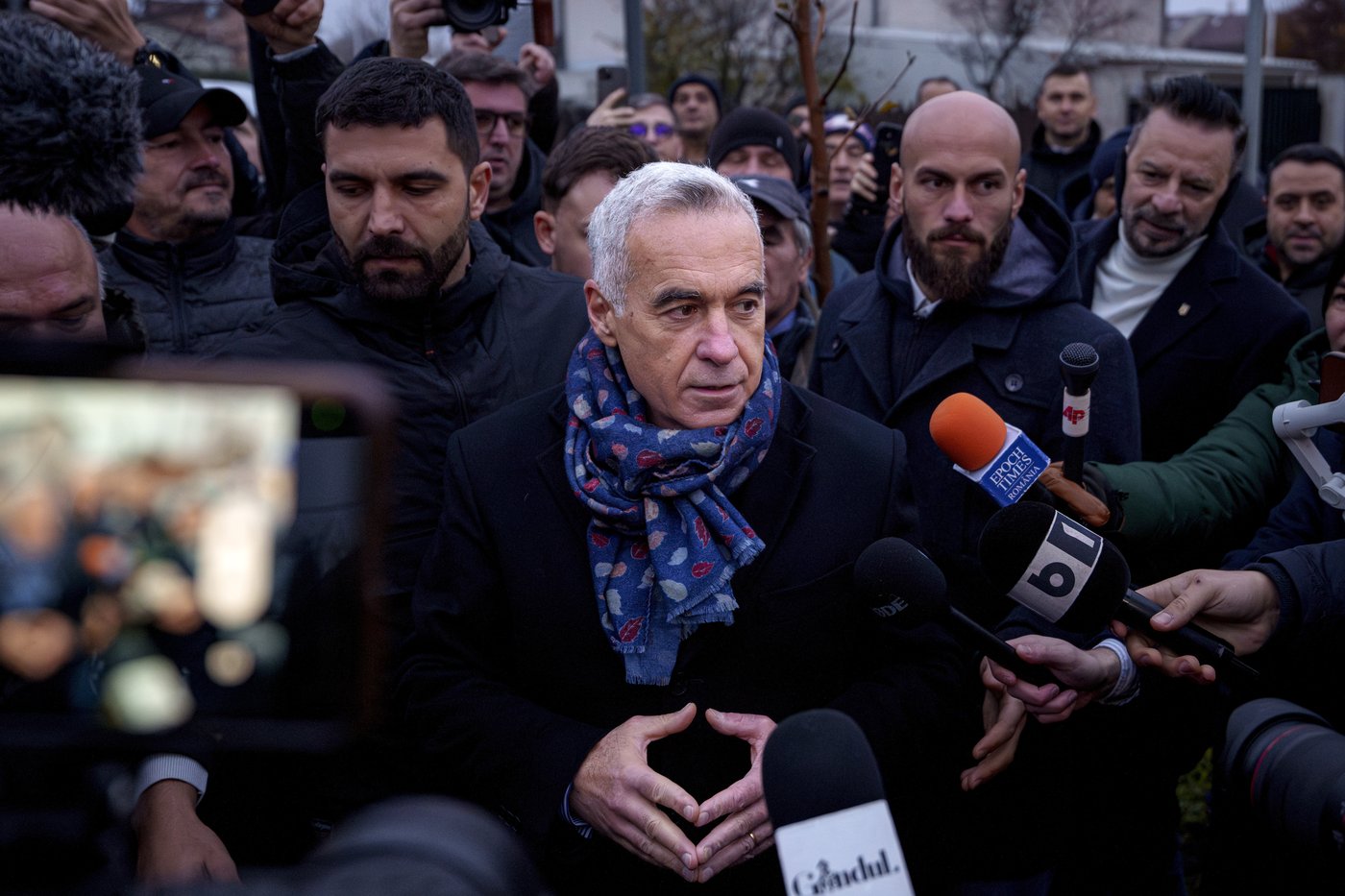 Romania's far-right presidential candidate denounces canceled vote at closed polling station | iNFOnews.ca Romania's far-right presidential candidate denounces canceled vote at closed polling station | iNFOnews.ca