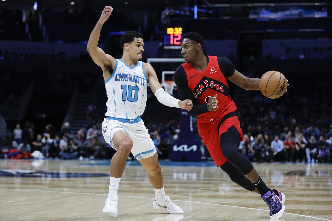 Tre Mann scores 27, Hornets get 72 points from their bench to beat Raptors 138-133 | iNFOnews.ca Tre Mann scores 27, Hornets get 72 points from their bench to beat Raptors 138-133 | iNFOnews.ca