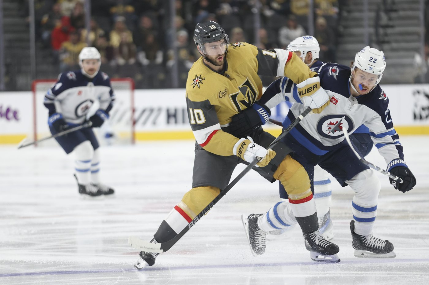 Howden and Barbashev score twice as the Golden Knights beat NHL-leading Jets 4-3 | iNFOnews.ca