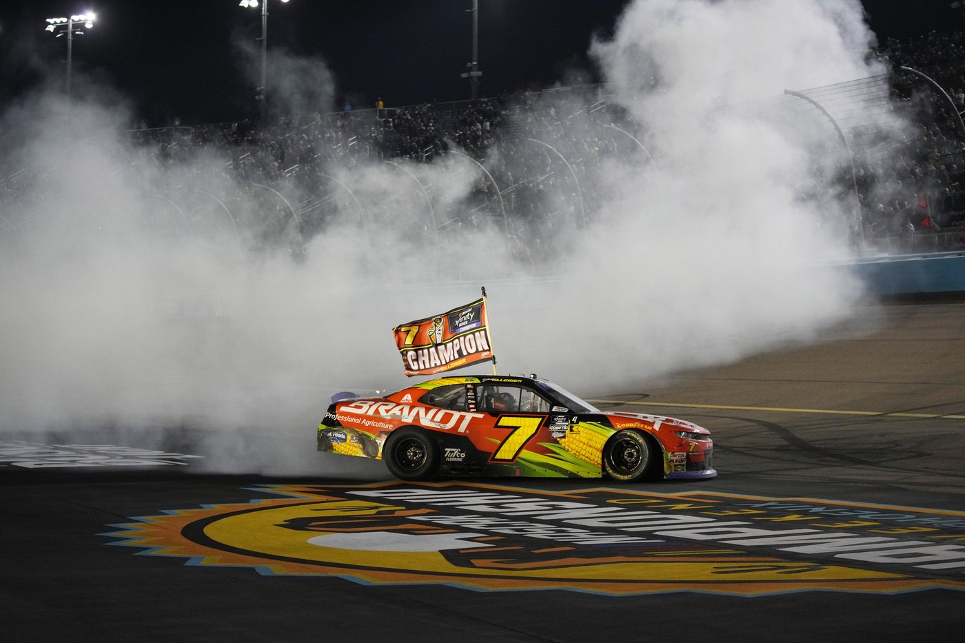 Justin Allgaier wins 1st NASCAR Xfinity title, capping comeback by passing Hill and Custer late | iNFOnews.ca