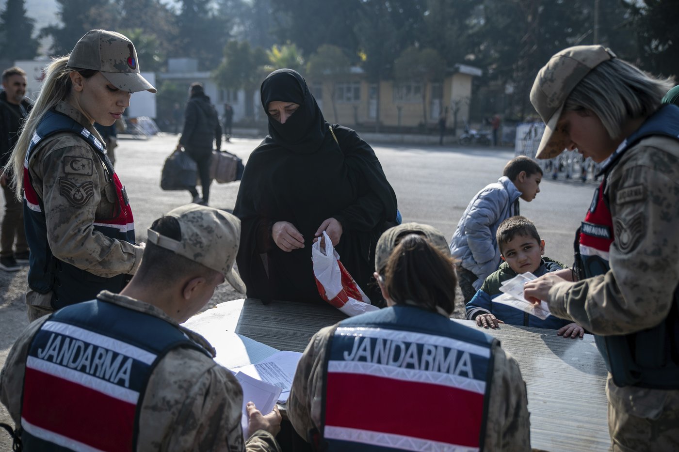 The warm Turkish welcome for refugees is ending and Syrians are worried | iNFOnews.ca The warm Turkish welcome for refugees is ending and Syrians are worried | iNFOnews.ca