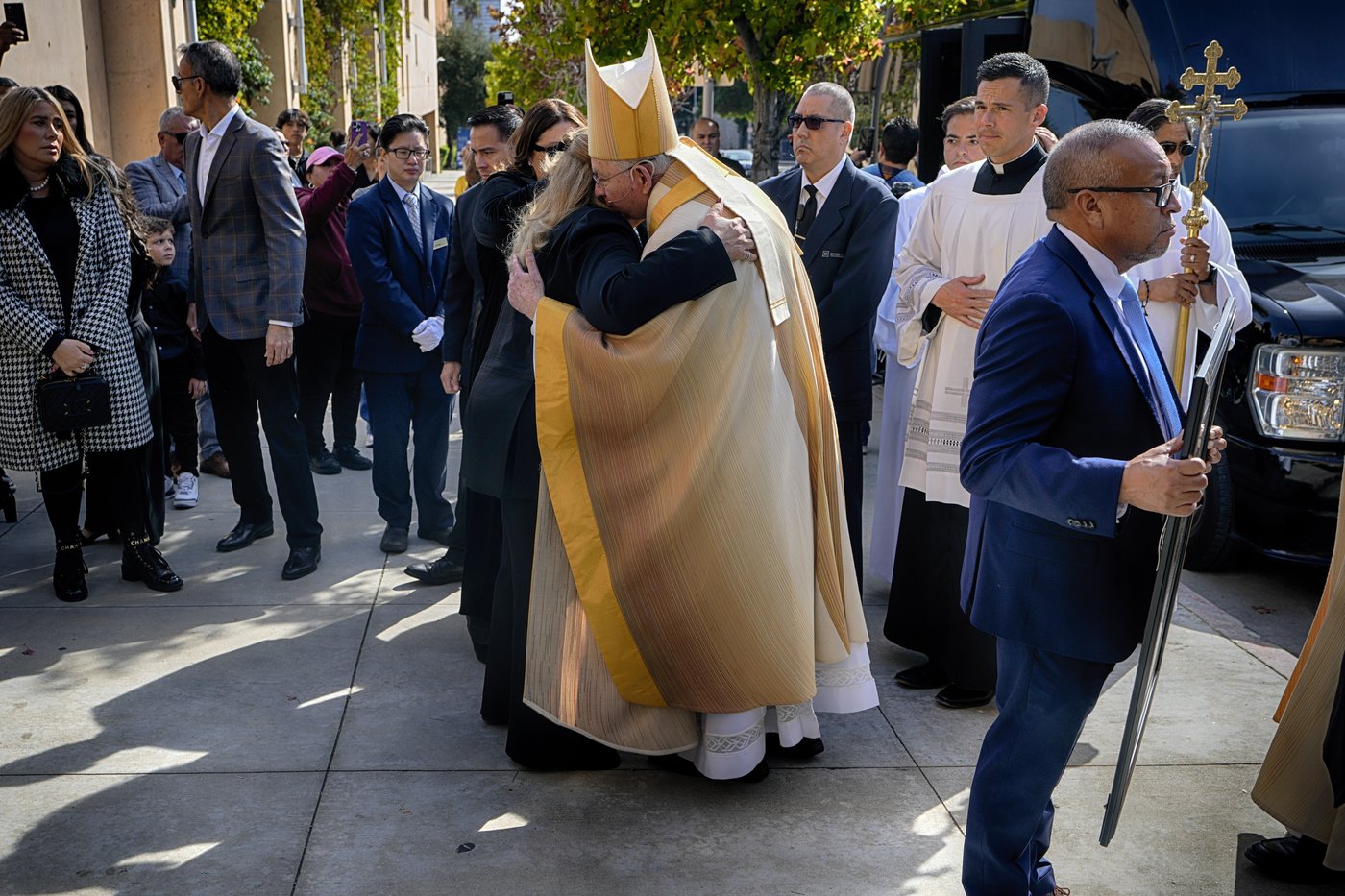 Dodgers star Fernando Valenzuela remembered for having 'the heart of a lion' at his funeral | iNFOnews.ca Dodgers star Fernando Valenzuela remembered for having 'the heart of a lion' at his funeral | iNFOnews.ca