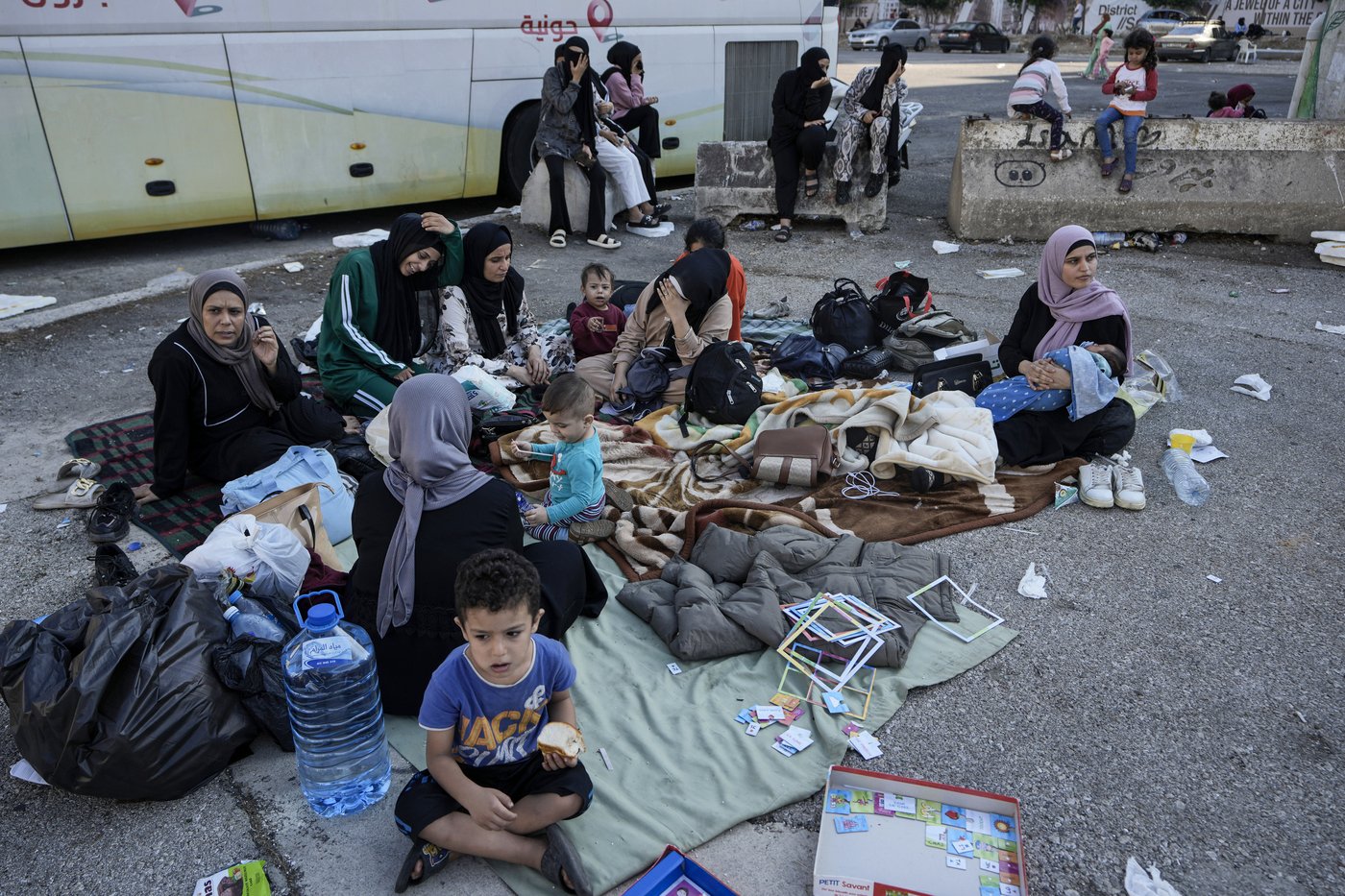 Hundreds of fleeing families sleep on beaches and streets after Israel's strikes shake Beirut | iNFOnews.ca