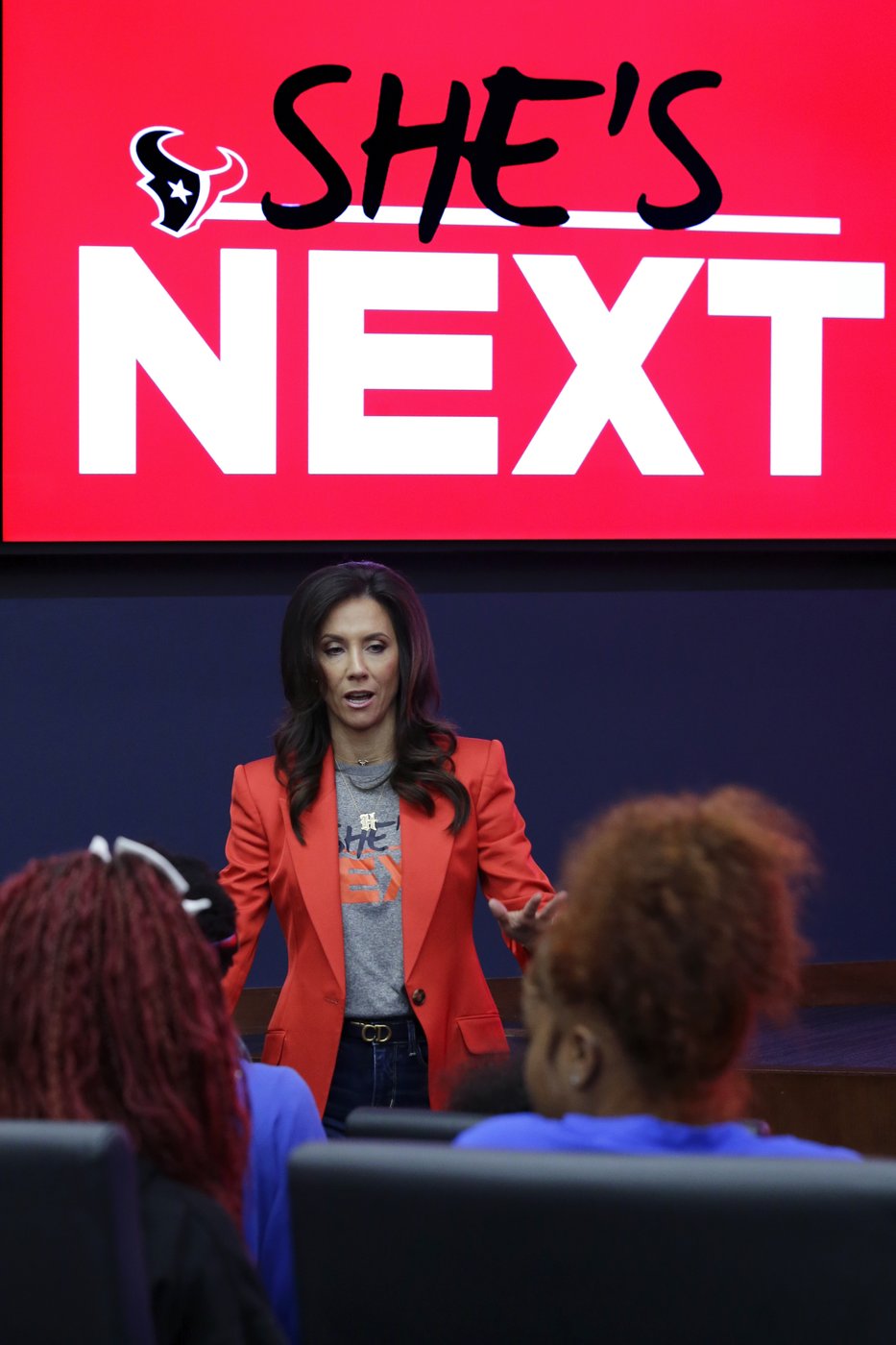 Hall of Famer Andre Johnson, Texans encourage female participation in flag football | iNFOnews.ca