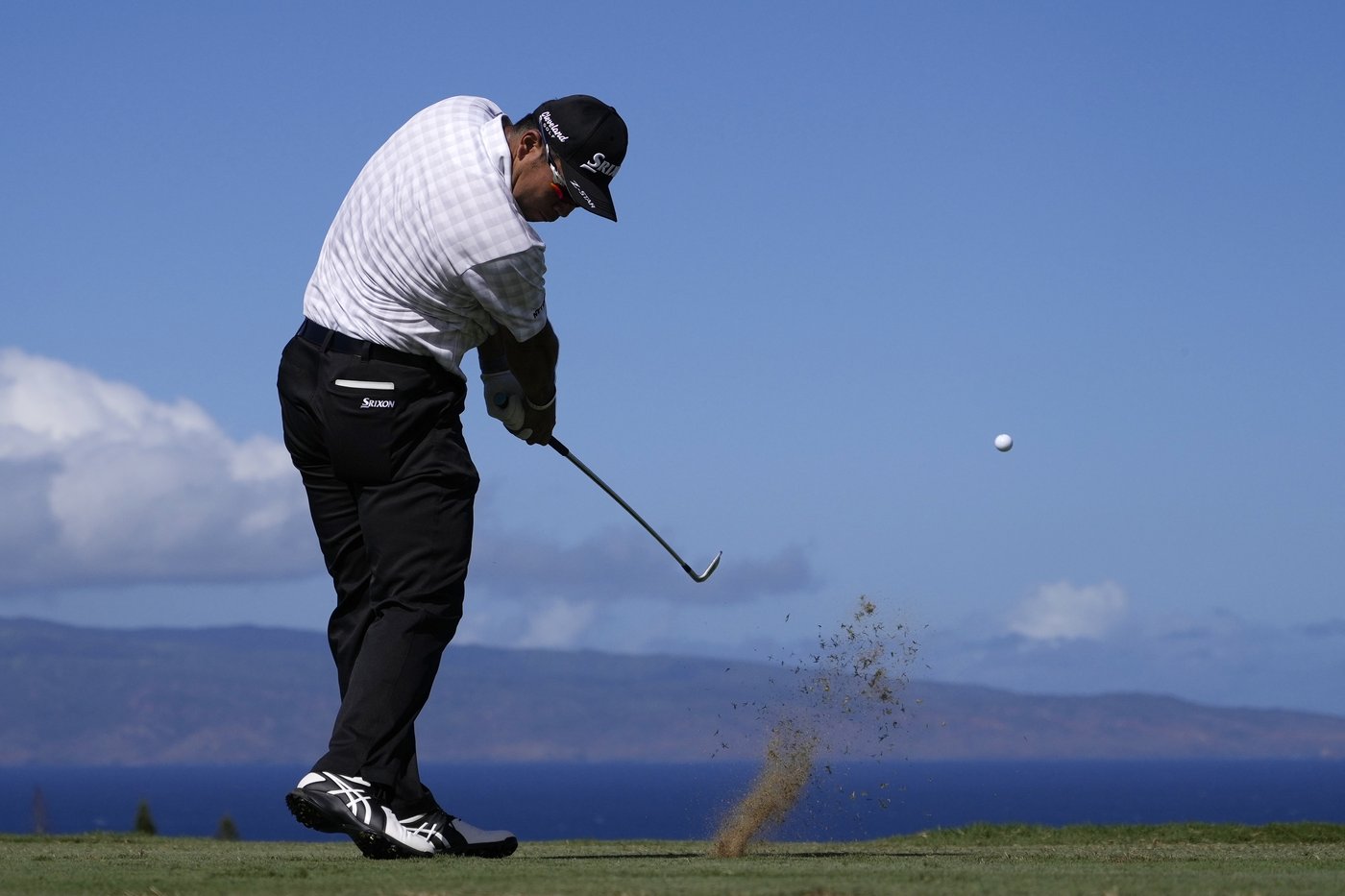 Matsuyama sets target at Kapalua, leads Morikawa by 1 | iNFOnews.ca