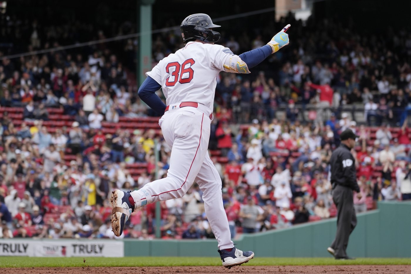 Boston's Triston Casas hits 3 home runs in 1st 3 at-bats vs Twins | iNFOnews.ca Boston's Triston Casas hits 3 home runs in 1st 3 at-bats vs Twins | iNFOnews.ca