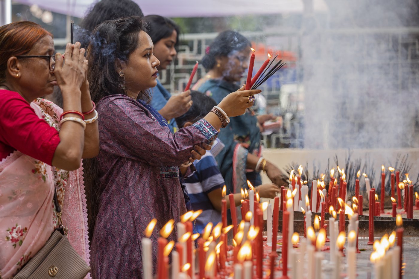Hindus in Bangladesh celebrate their largest festival under tight security following attacks | iNFOnews.ca Hindus in Bangladesh celebrate their largest festival under tight security following attacks | iNFOnews.ca