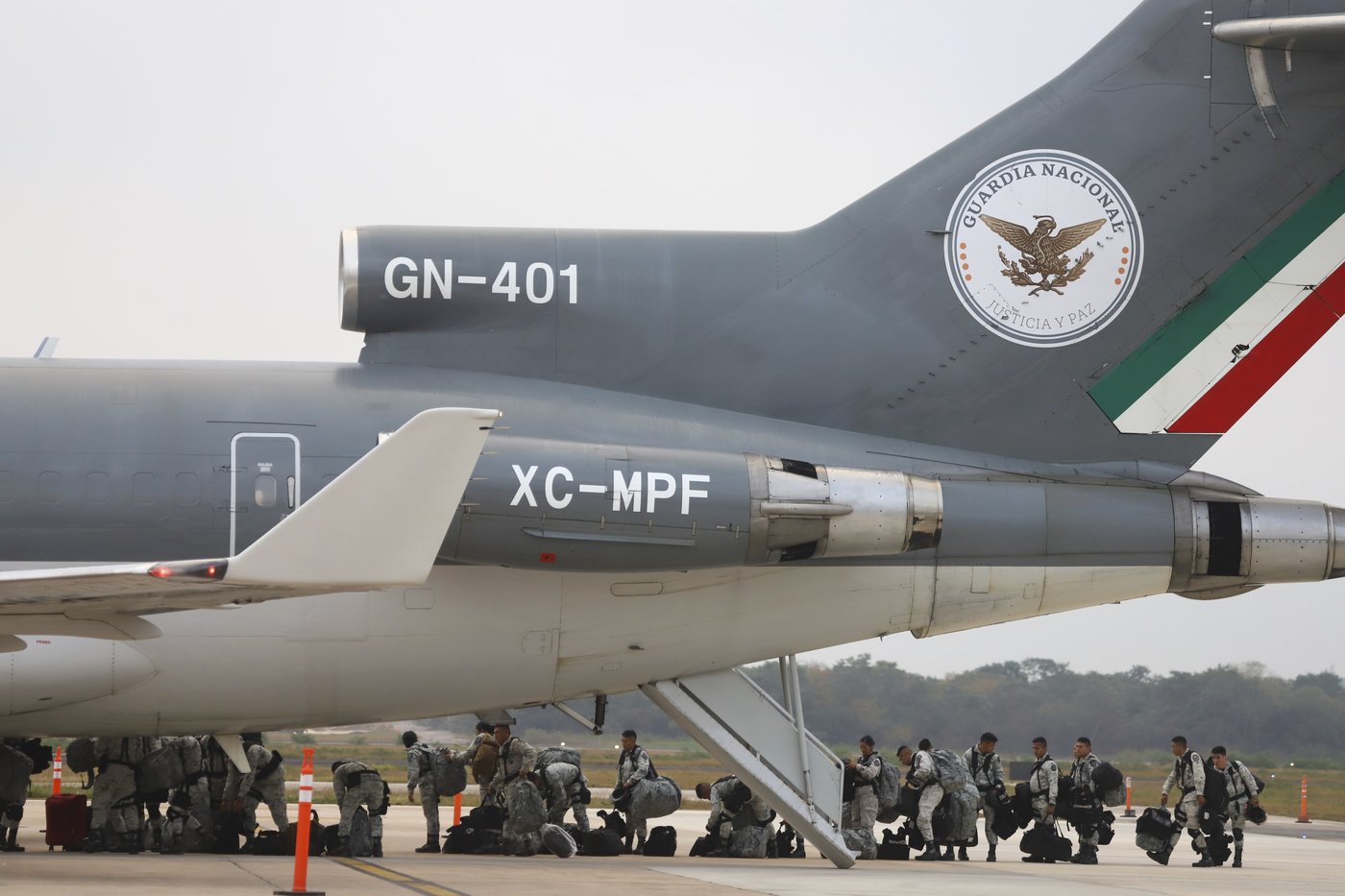 Mexico deploys the first of 10,000 National Guard troops to US border after Trump's tariff threat | iNFOnews.ca Mexico deploys the first of 10,000 National Guard troops to US border after Trump's tariff threat | iNFOnews.ca