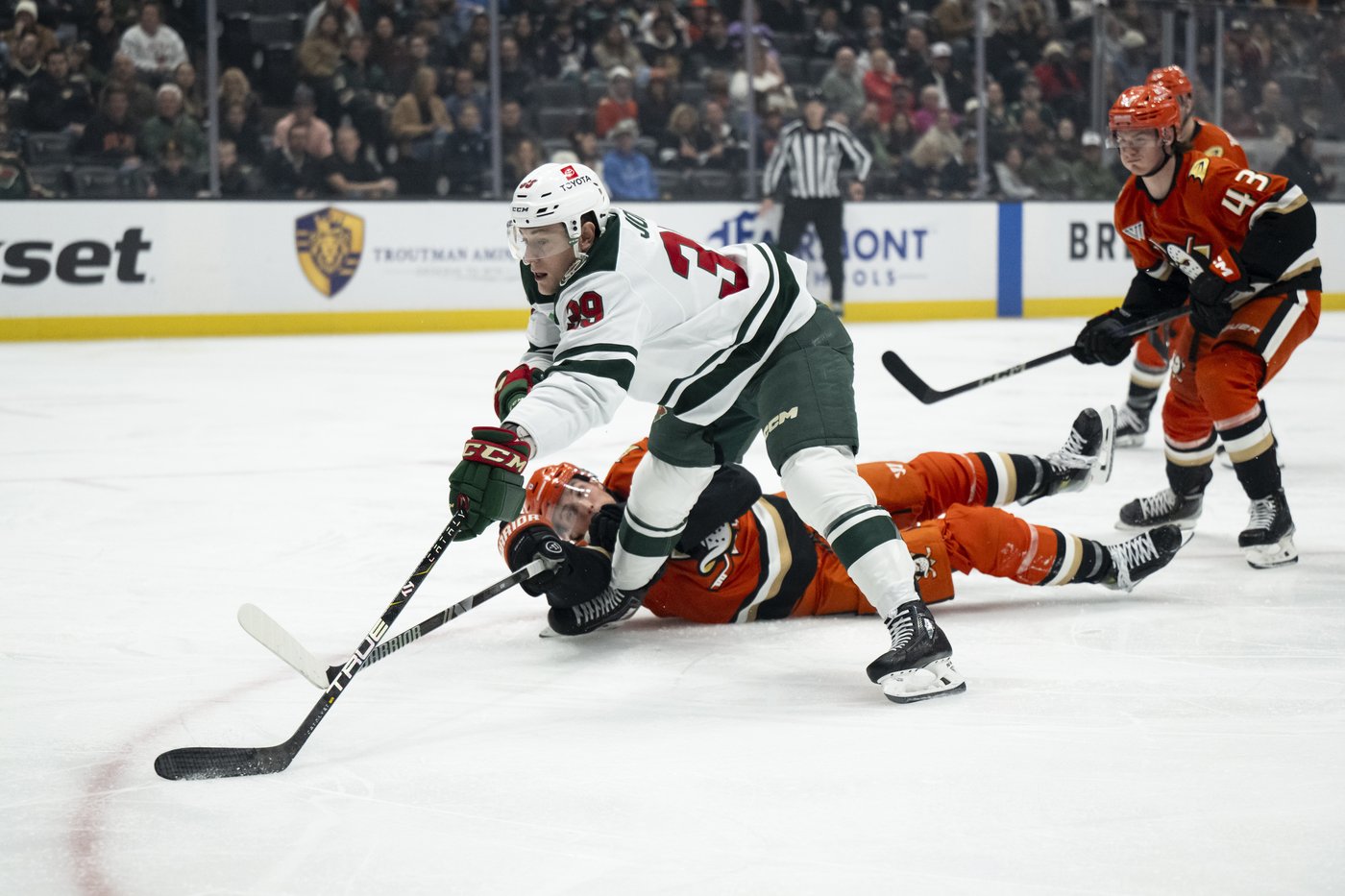 Rossi, Kaprizov help Wild beat Ducks 5-1 for 5th straight win | iNFOnews.ca