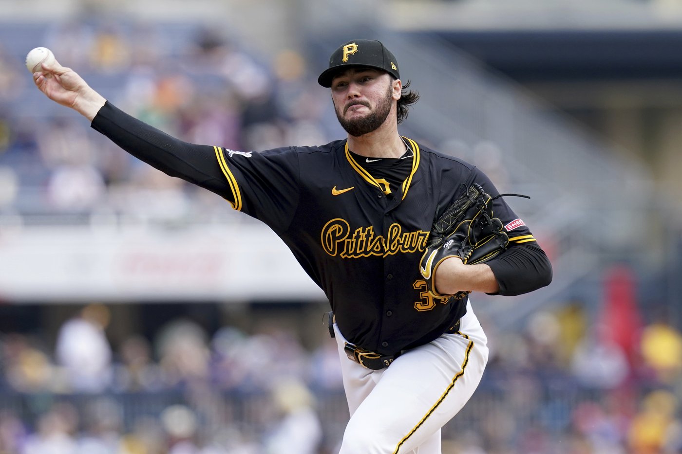 Skenes dominant into 8th, McCutchen hits go-ahead single as Pirates win 2-1 to sweep Phillies | iNFOnews.ca