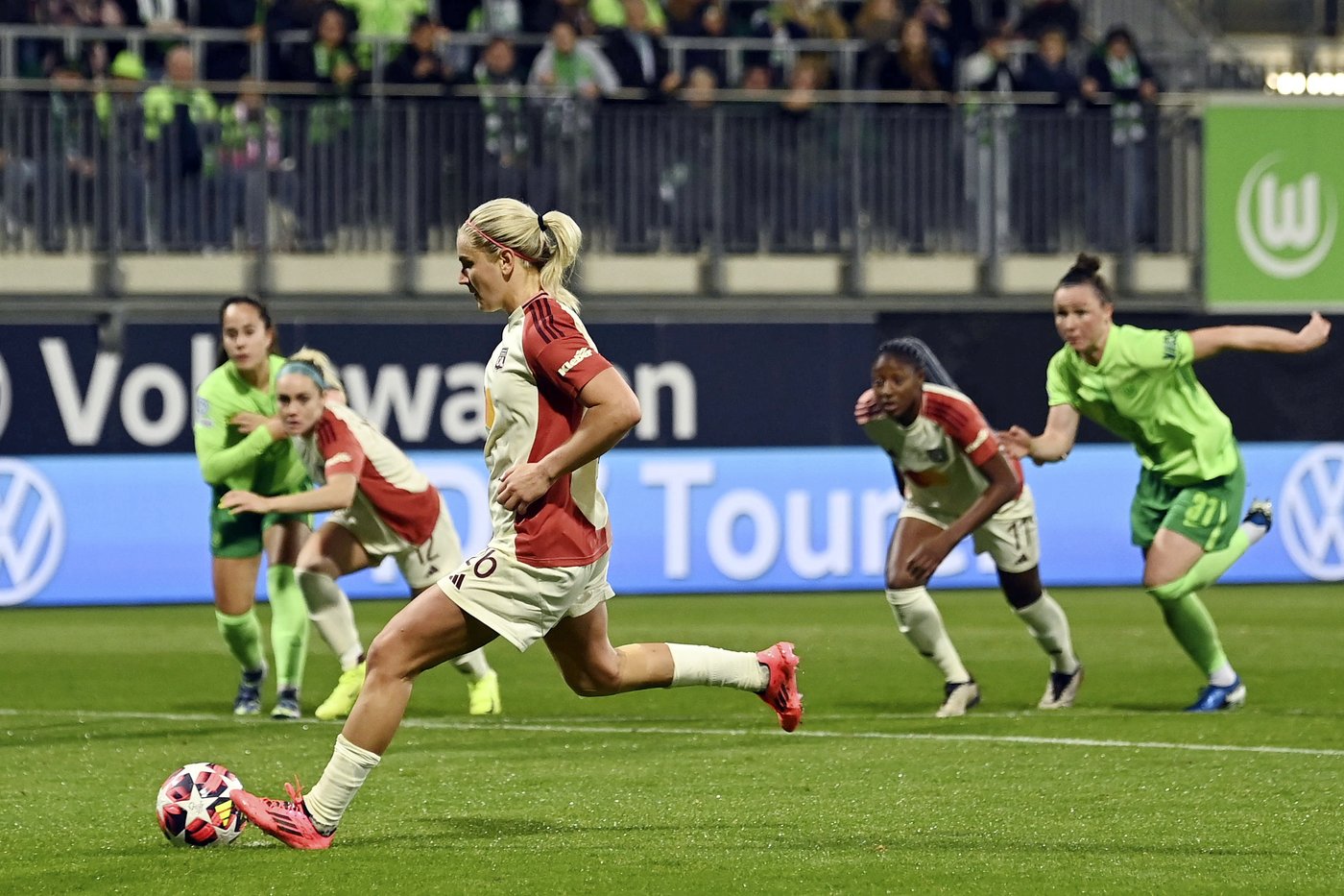 Chelsea, Lyon and Roma stay perfect with victories in Women's Champions League | iNFOnews.ca Chelsea, Lyon and Roma stay perfect with victories in Women's Champions League | iNFOnews.ca