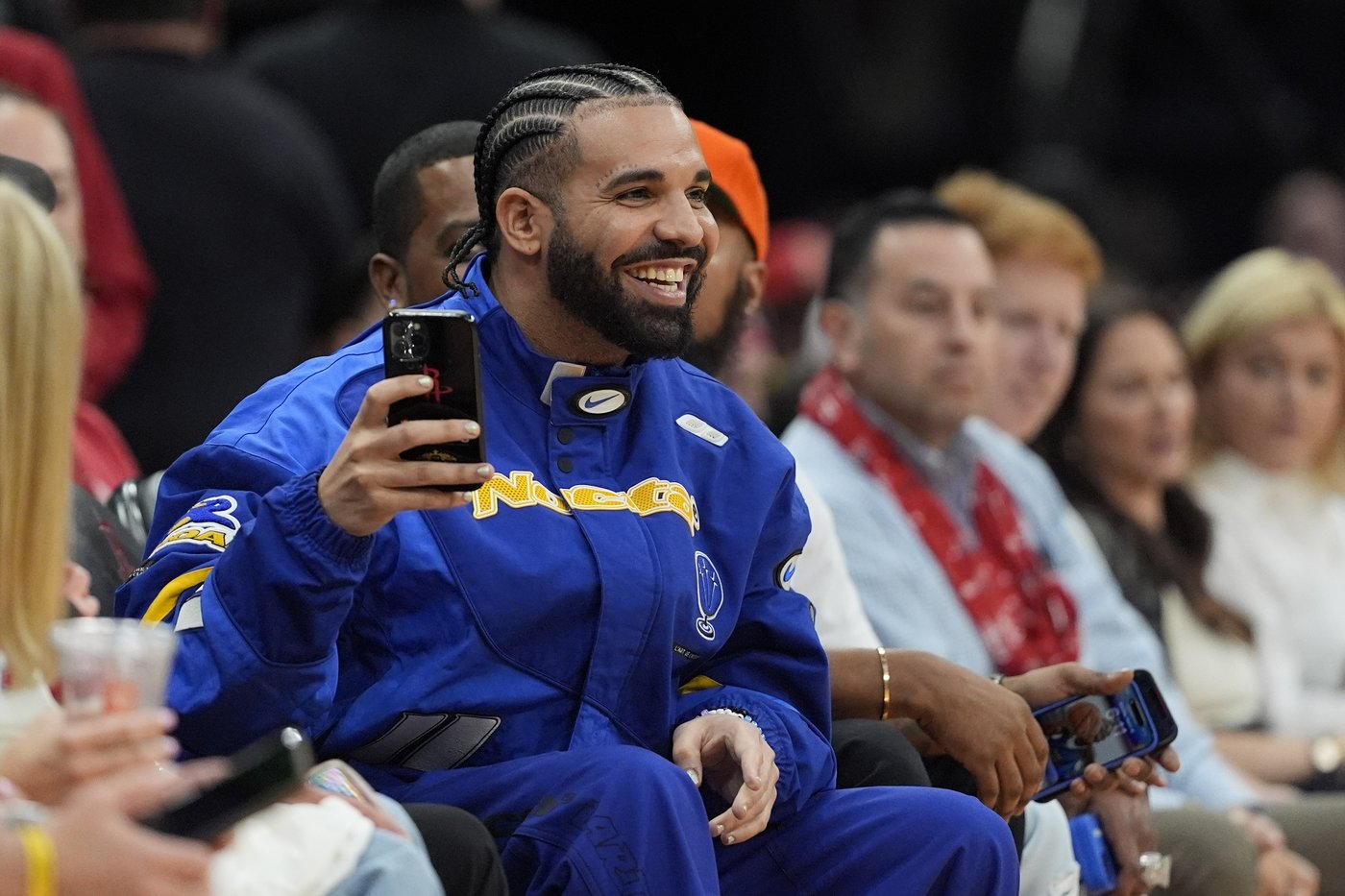 Drake to receive 2024 SOCAN songwriter of the year award | iNFOnews.ca Drake to receive 2024 SOCAN songwriter of the year award | iNFOnews.ca