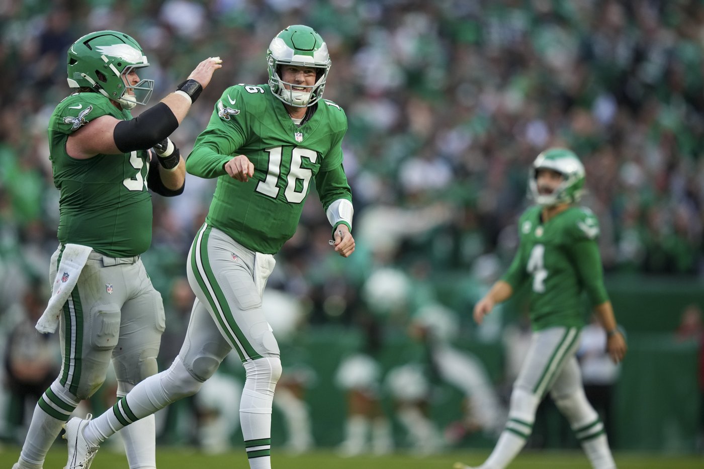 Eagles QB Tanner McKee gets 1st career TD football back with a little help from fans in the stands | iNFOnews.ca Eagles QB Tanner McKee gets 1st career TD football back with a little help from fans in the stands | iNFOnews.ca