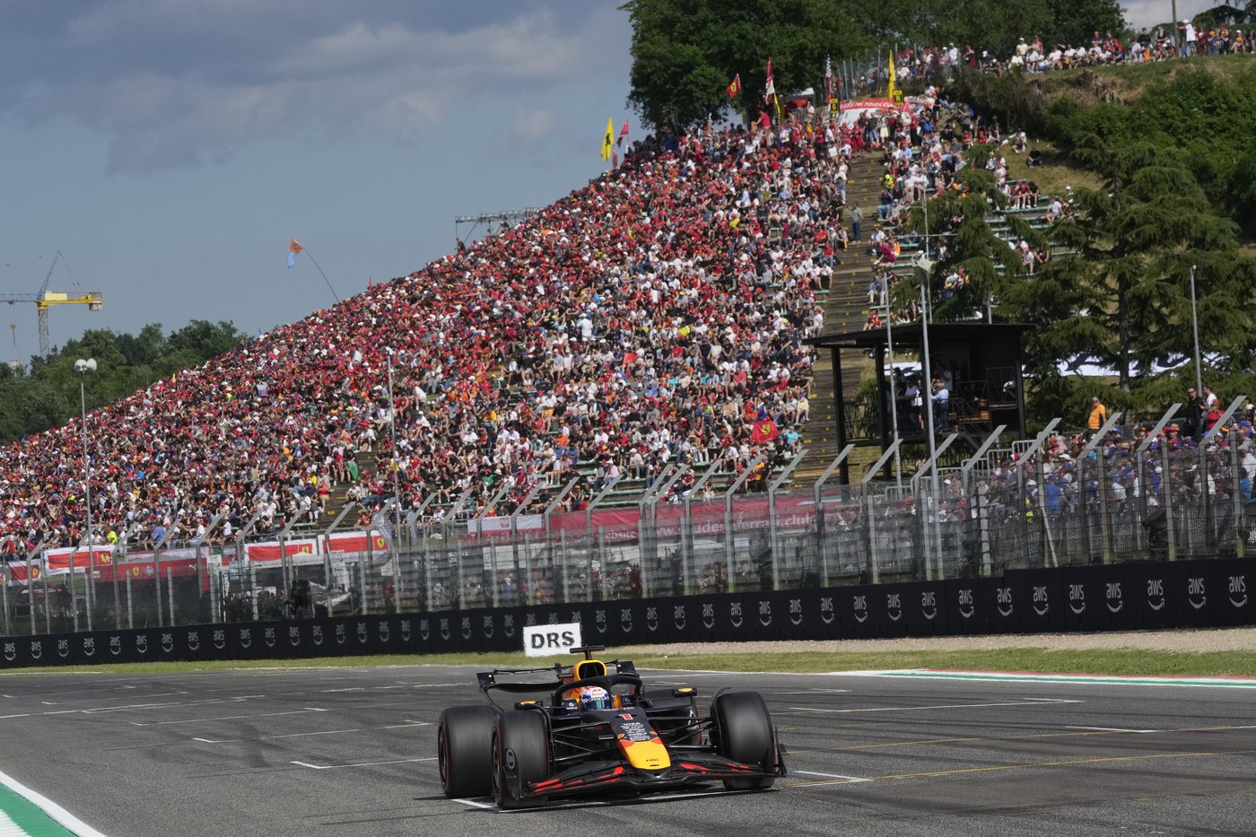 Piastri on pole for Emilia-Romagna GP as Ferrari struggles | iNFOnews.ca