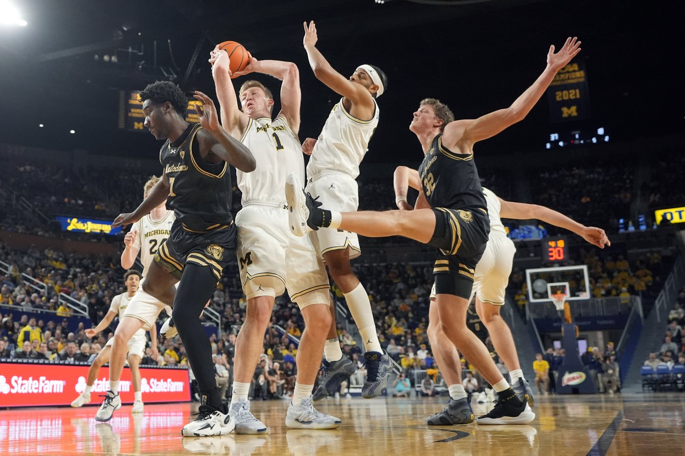Tre Donaldson leads No. 24 Michigan to 89-58 rout of Purdue-Fort Wayne | iNFOnews.ca Tre Donaldson leads No. 24 Michigan to 89-58 rout of Purdue-Fort Wayne | iNFOnews.ca