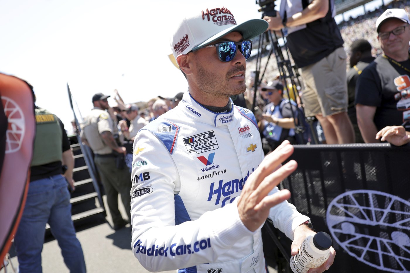 Defending champ Kyle Larson returns to Brickyard seeking turnaround | iNFOnews.ca